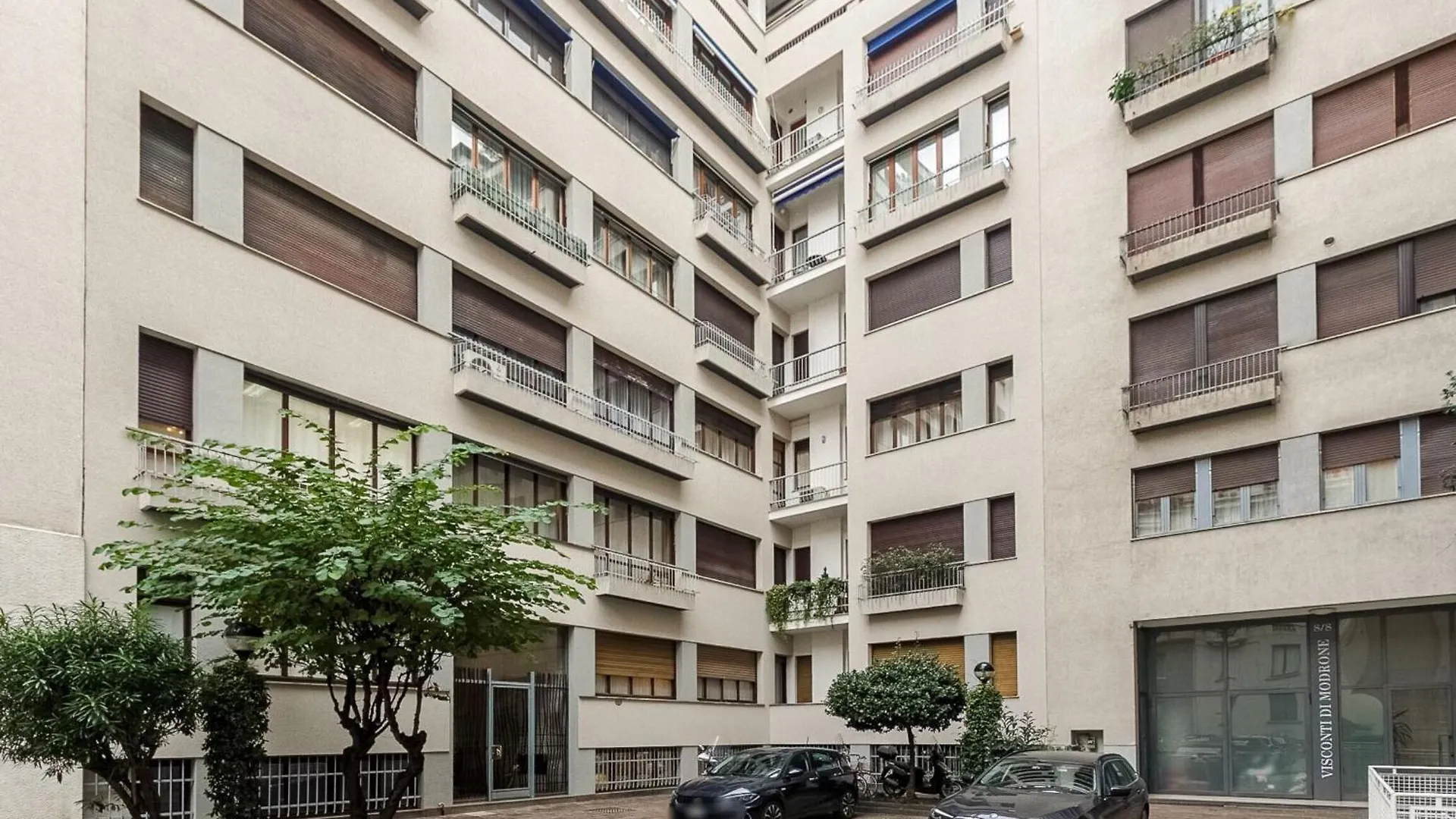 1Br Apartment Uberto Visconti Di Modrone A With Balcony In 밀라노 0*,