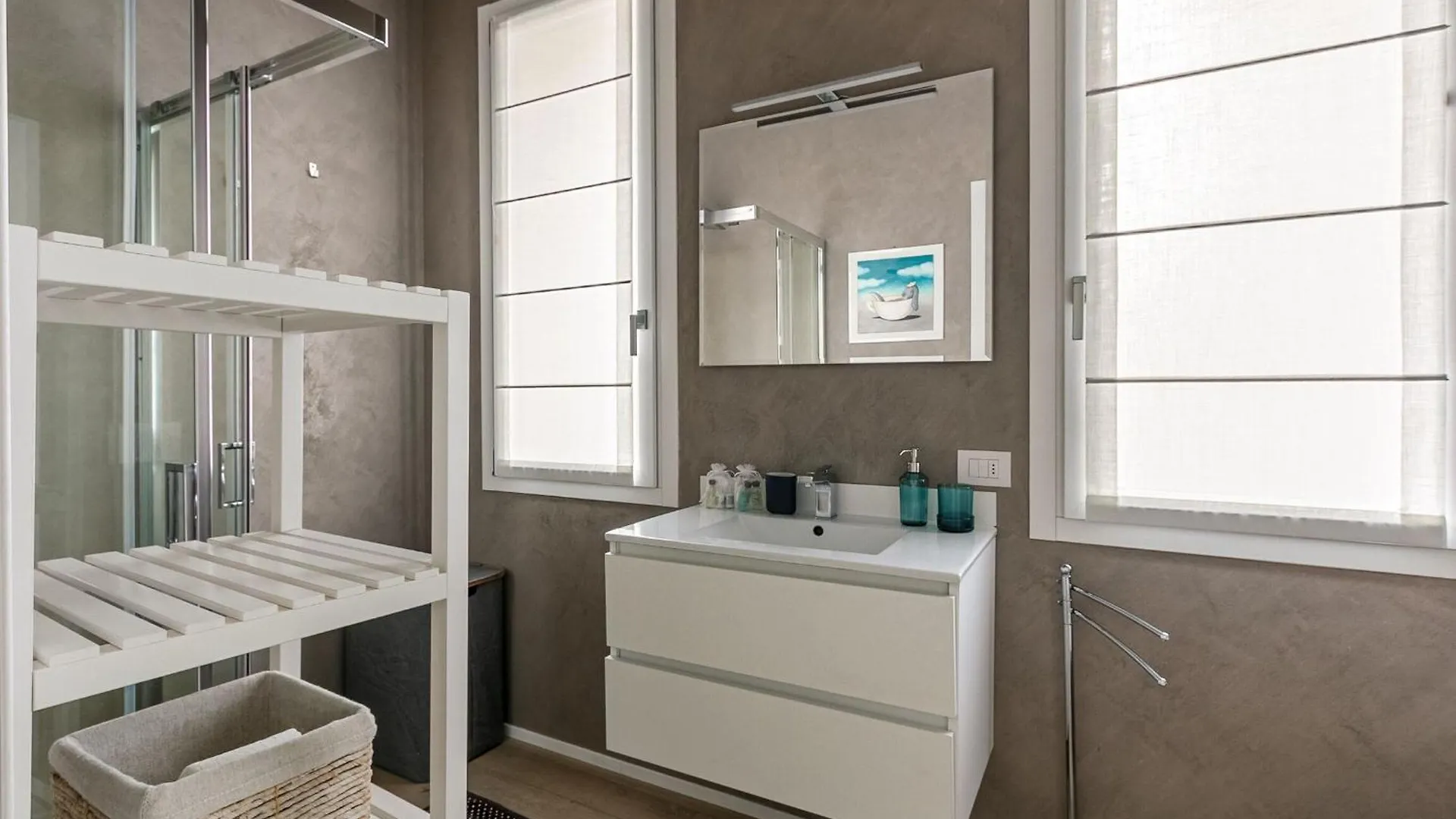 1Br Apartment Uberto Visconti Di Modrone A With Balcony In 밀라노