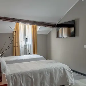 2* アパート Casa Mia