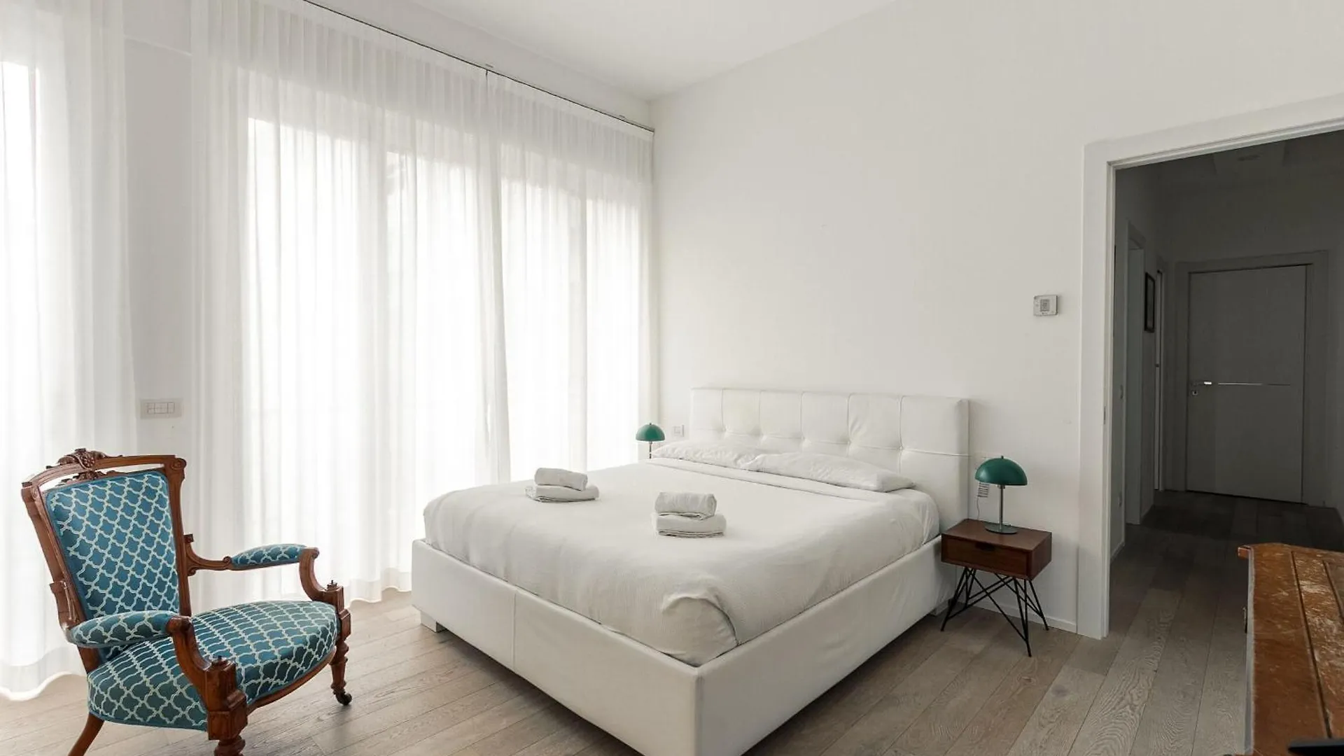 1Br Apartment Uberto Visconti Di Modrone A With Balcony In Milan