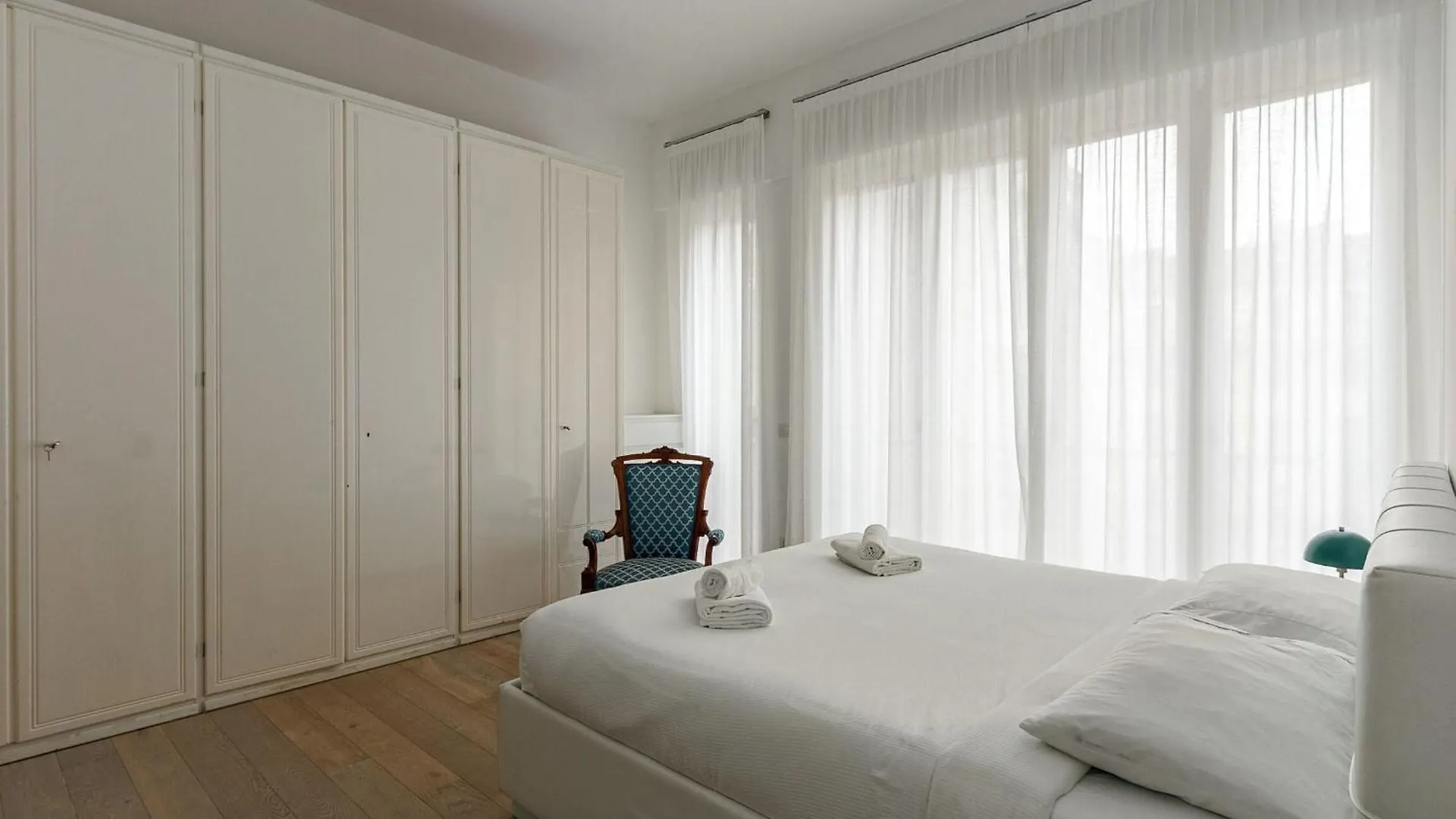1Br Apartment Uberto Visconti Di Modrone A With Balcony In Milan 0*,  Italy