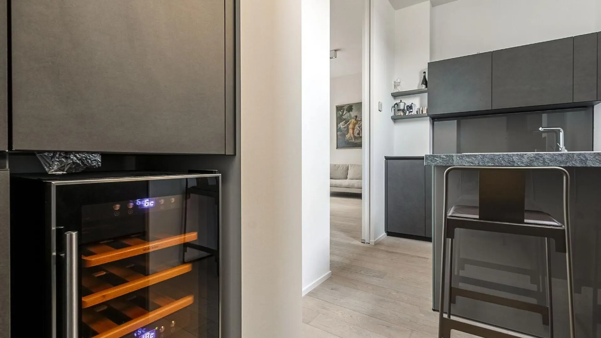 1Br Apartment Uberto Visconti Di Modrone A With Balcony In Milan
