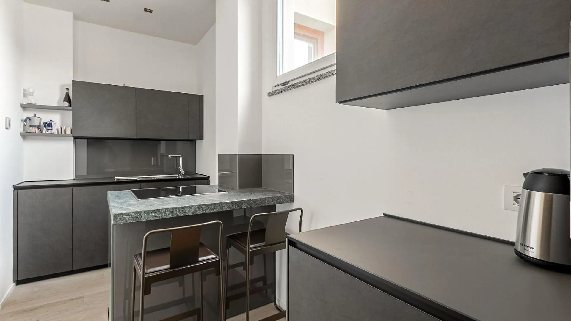 1Br Apartment Uberto Visconti Di Modrone A With Balcony In Milan