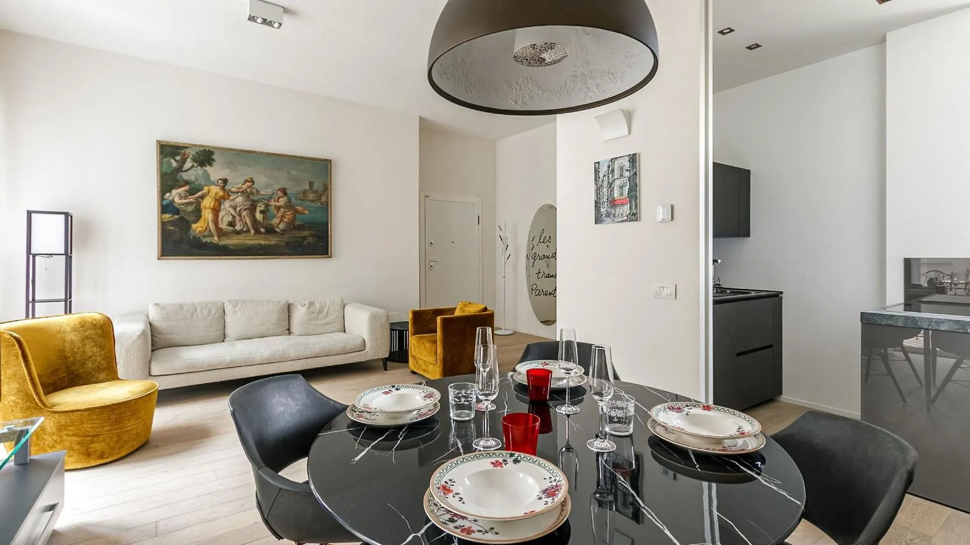 1Br Apartment Uberto Visconti Di Modrone A With Balcony In Milan 0*,  Italy
